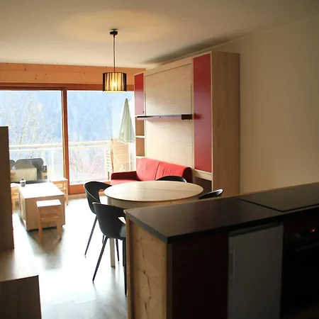 Apartmán With Parking In *